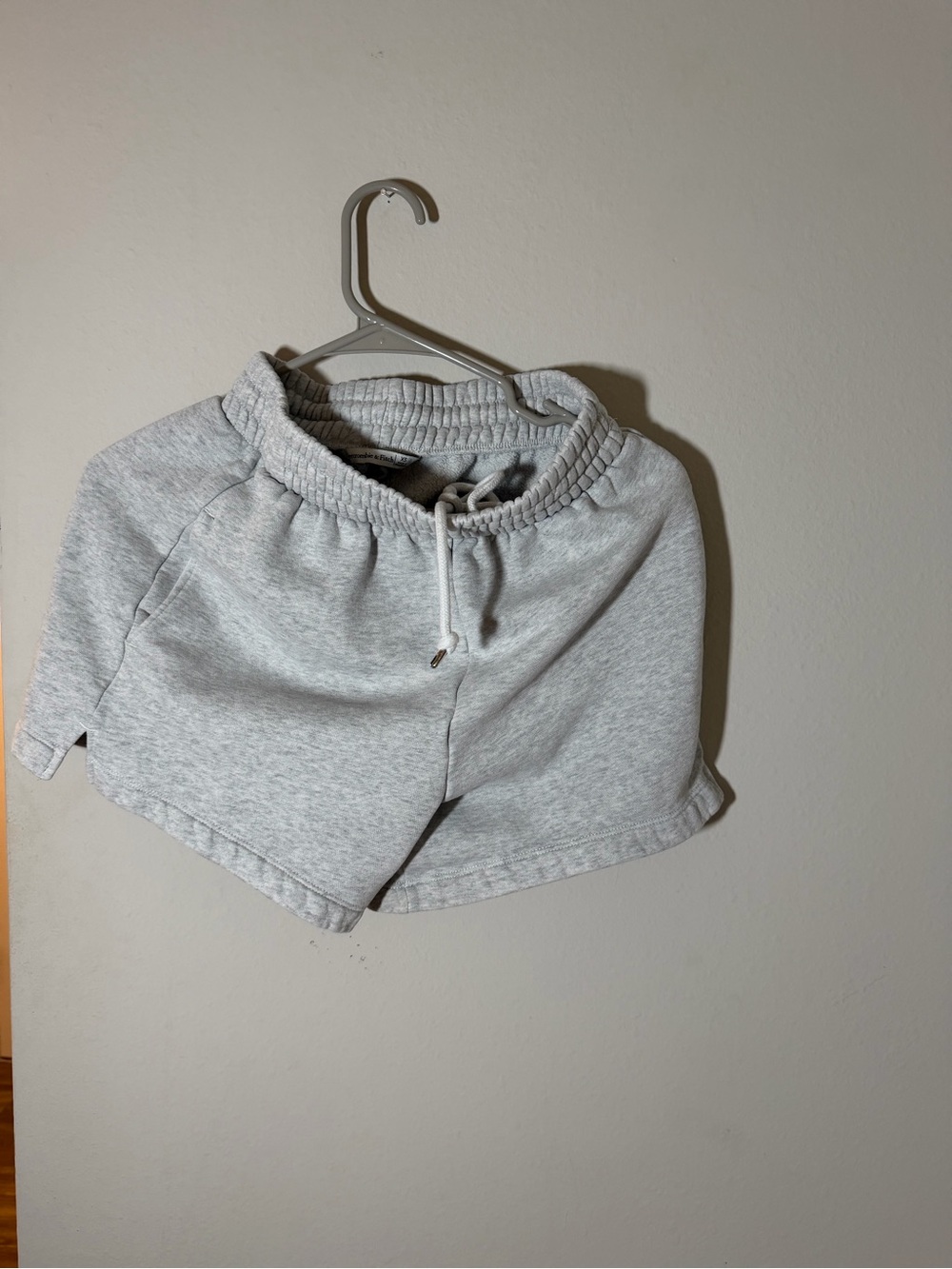Abercrombie High Rise Sunday Short Pack of 2 XS - Picture 3 of 6